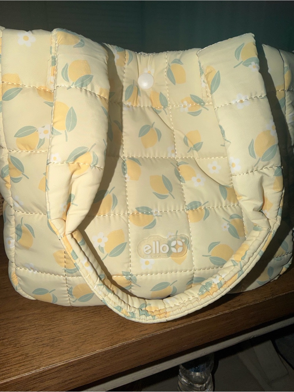 Ello (Target) Quilted Lunch Tote Bag in Pale Yellow Lemon Print